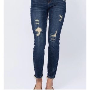 Judy blue distressed jeans